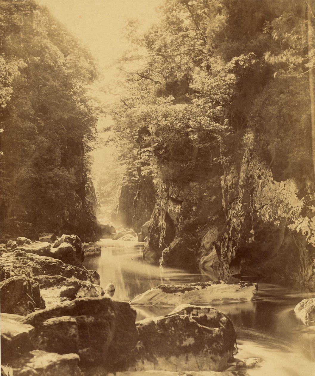 Foss Nevin, vid floden Conway (Wales). av Roger Fenton