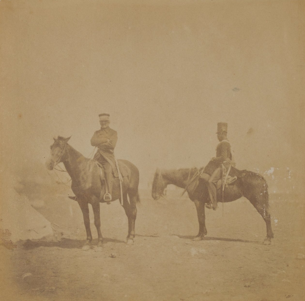 General Sir John Pennefather och en ordningsman, 1855 av Roger Fenton