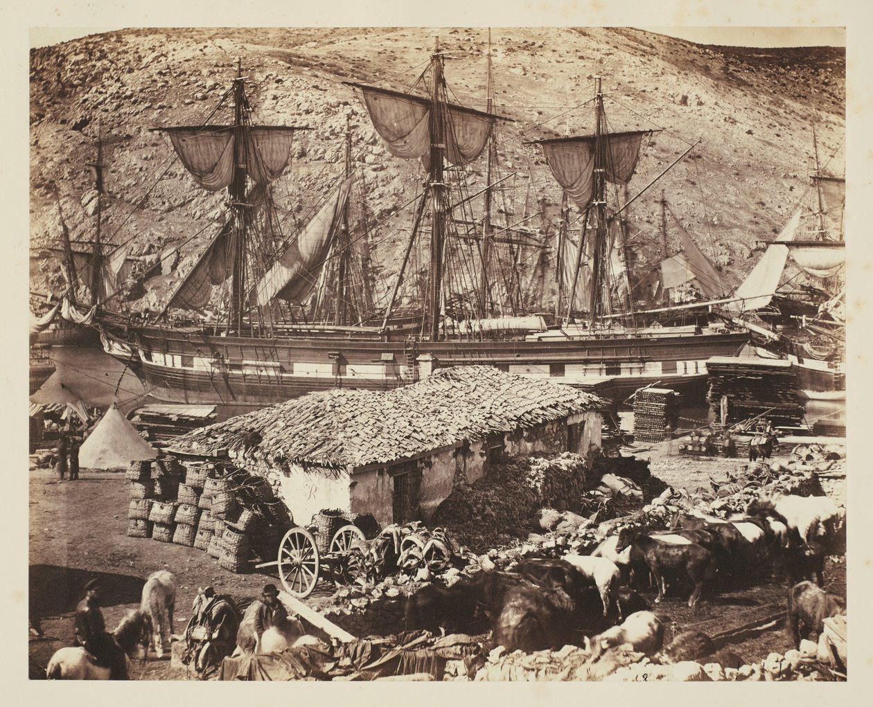 Balaklavas hamn, boskapskajen av Roger Fenton