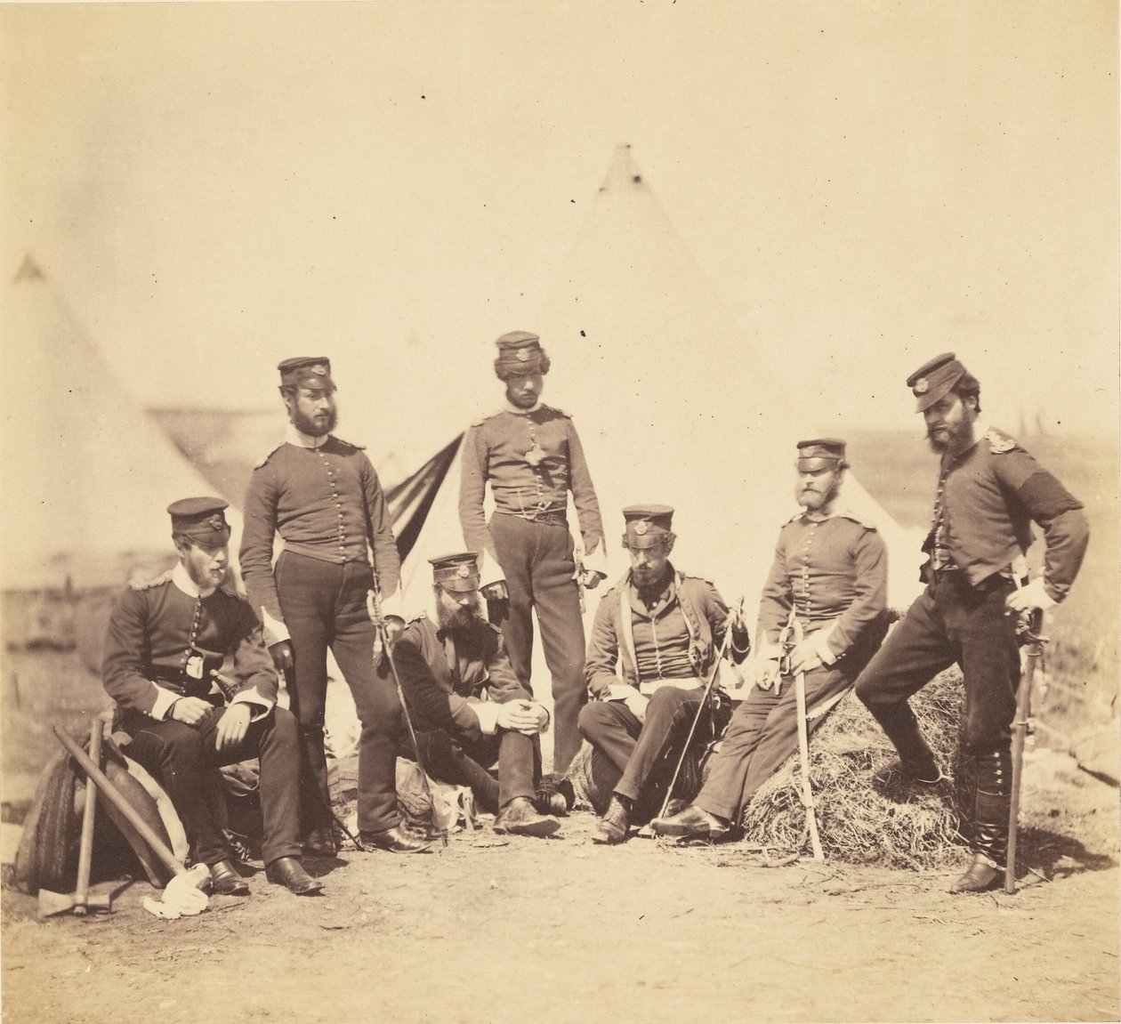 Officerare vid 90:e regementet. av Roger Fenton