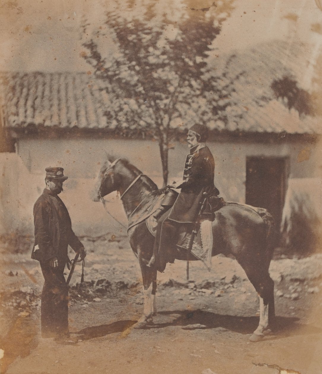 Omar Pasha och hans brittiska sambandsofficer, överste Lintorn Simmons, 1855 av Roger Fenton