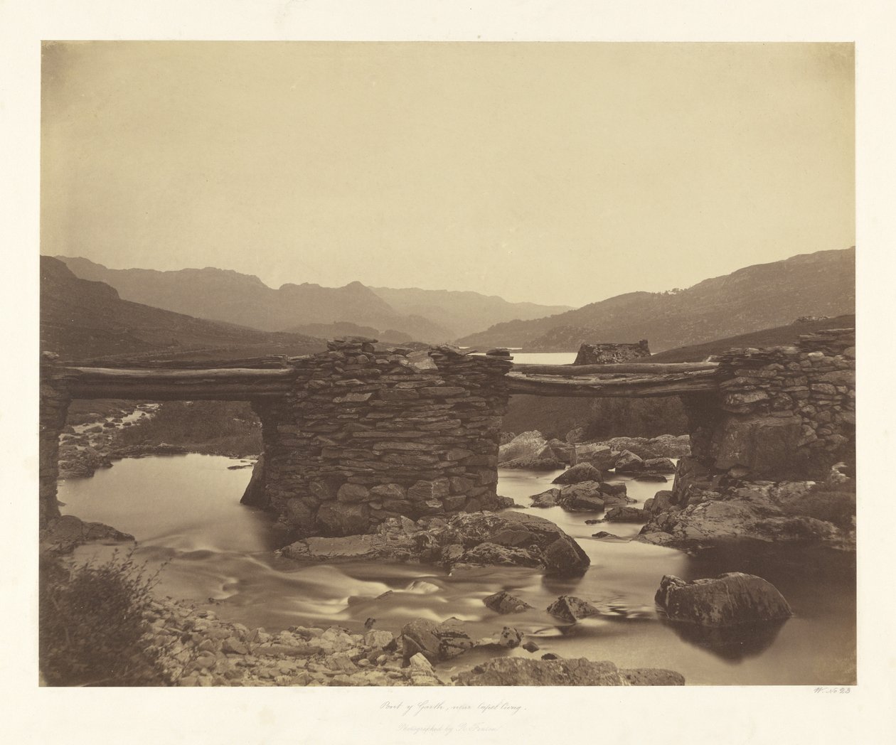 Pont-y-Garth, nära Capel Curig av Roger Fenton