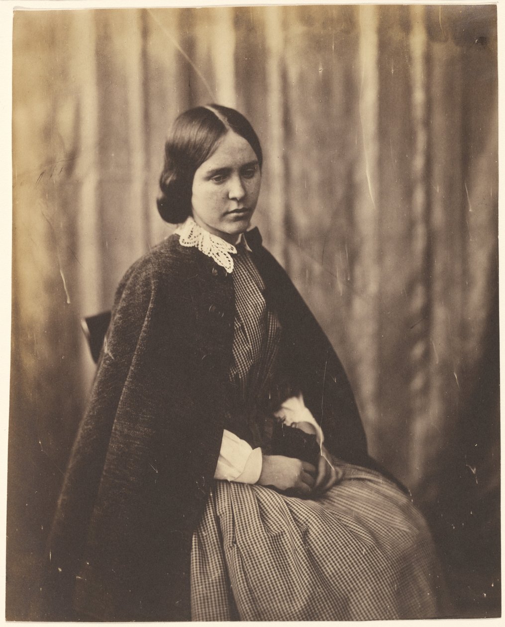 [Porträtt av en flicka] av Roger Fenton