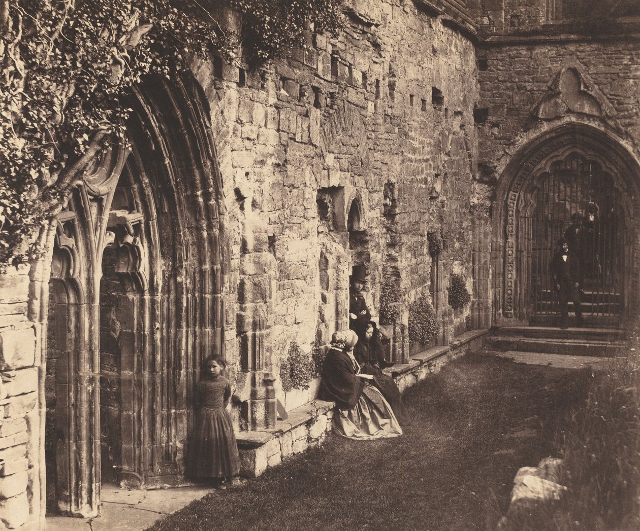 Klostret, Tintern Abbey, 1854. av Roger Fenton