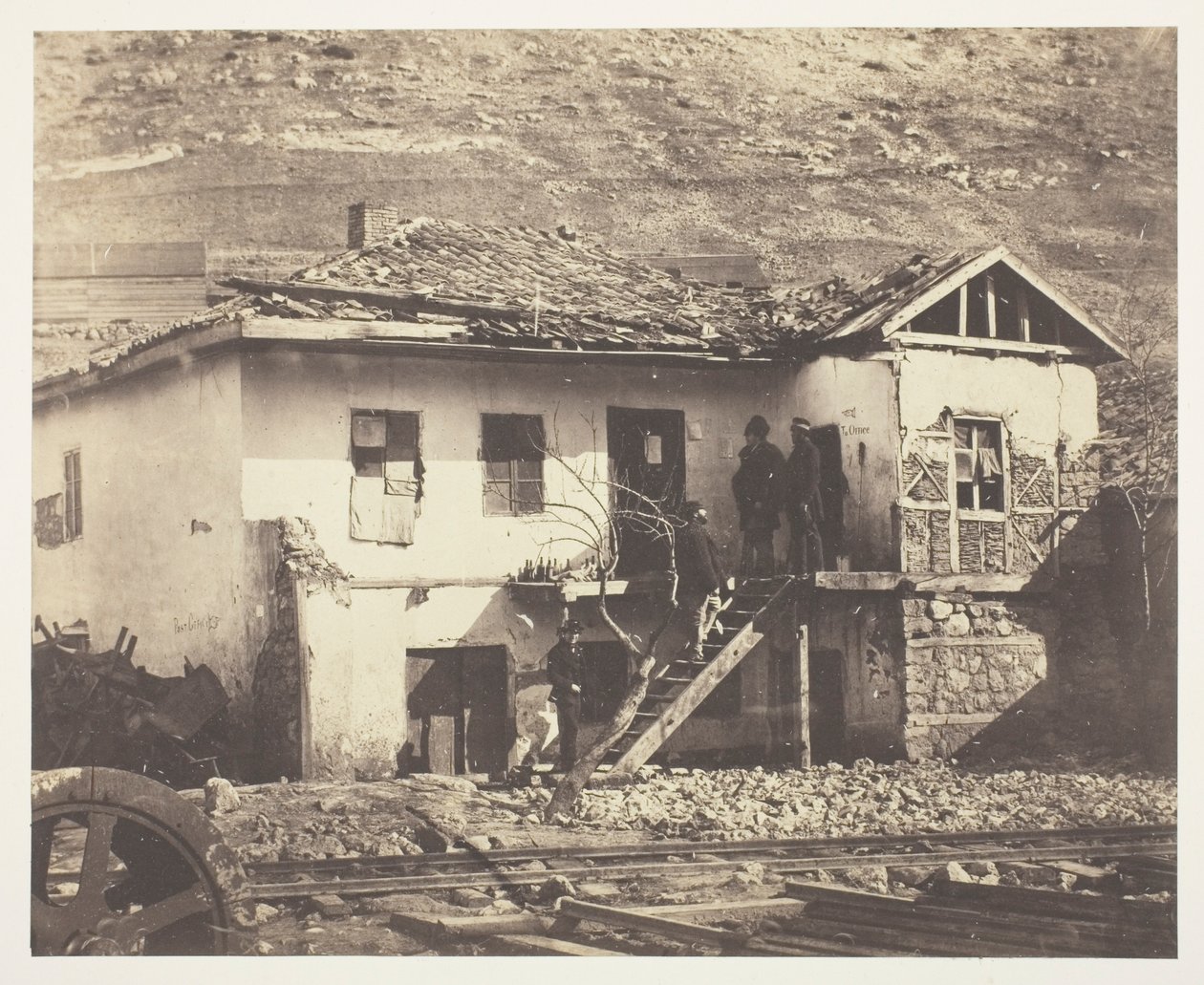 Det gamla postkontoret, Balaklava av Roger Fenton