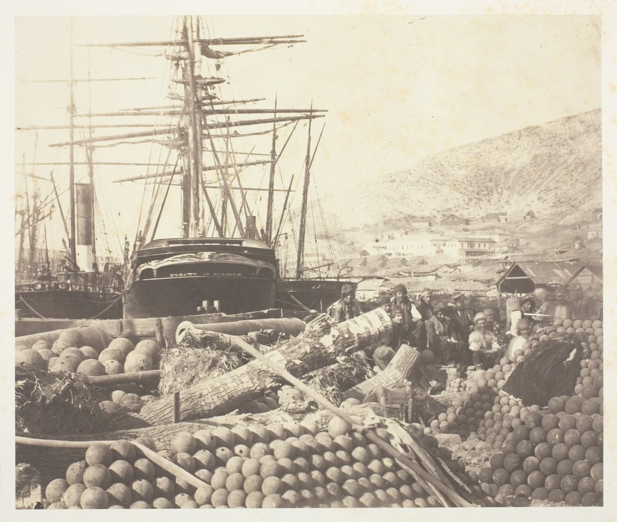 The Ordnance Wharf, Balaklava av Roger Fenton