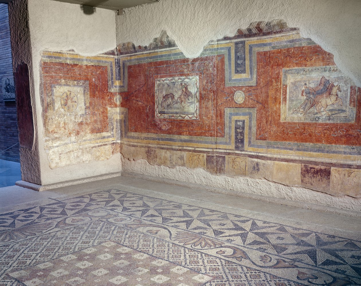 Återskapande av ett romerskt hus med mosaikgolv och väggmålningar med cirkus- och jaktscener (fresker och mosaik). av Roman
