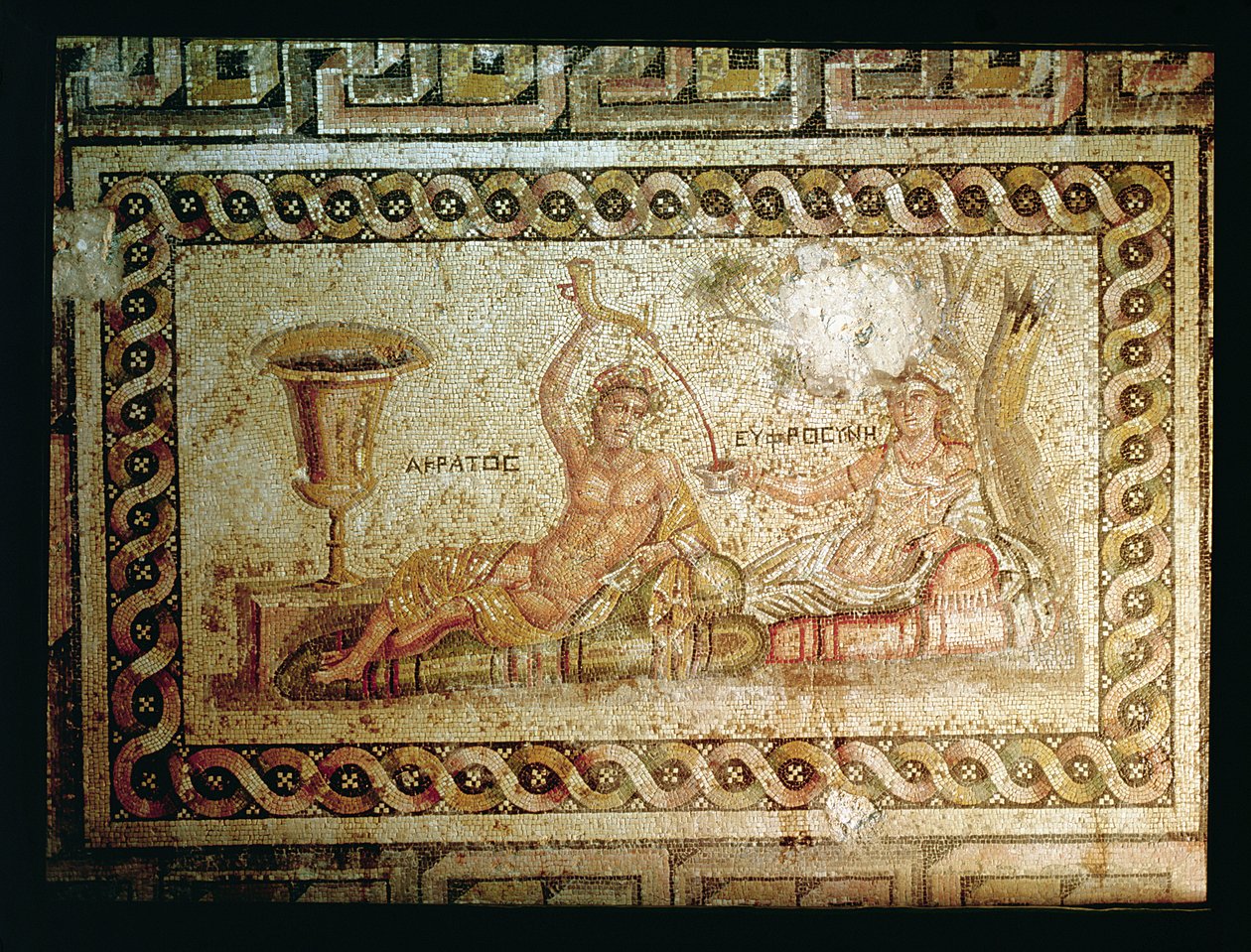 Akratos häller vin, från Belkis eller Zeugma, sydöstra Turkiet (mosaik) av Roman