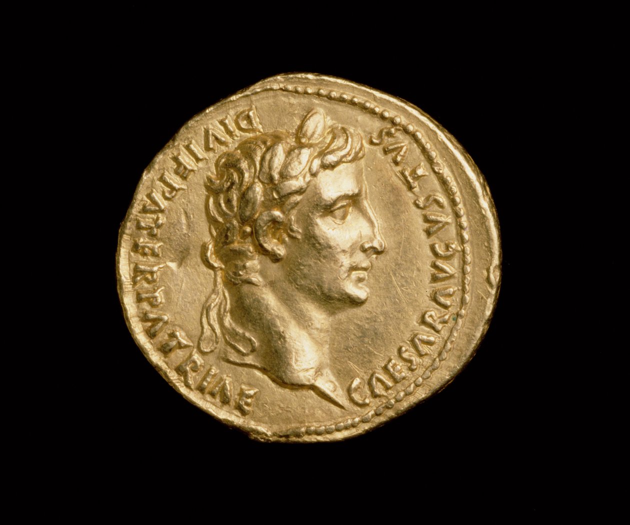 Aureus av kejsar Augustus (31 f.Kr.-14 e.Kr.) Romersk mynta (framsida) (guld) (för baksidan se 168070) av Roman