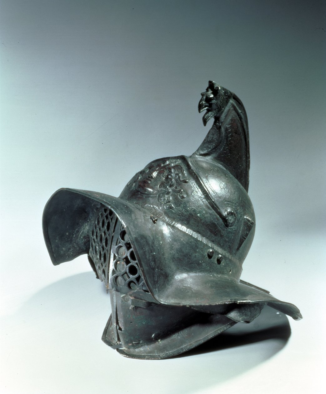 Bronshjälm av thrakisk gladiator, romersk, 1:a århundradet e.Kr. (brons) av Roman