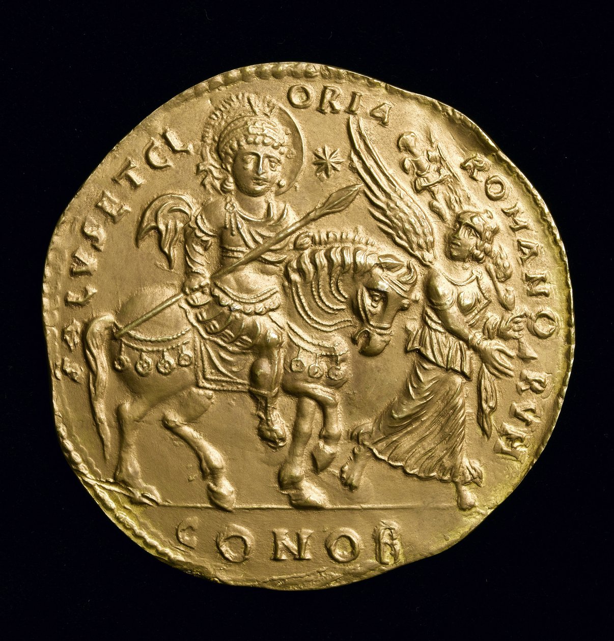 Kopia av den stora guldmedaljen av Justinianus I (527-65 e.Kr.) baksida, ca 534 e.Kr. (elektrotyp) (se 257495) av Roman