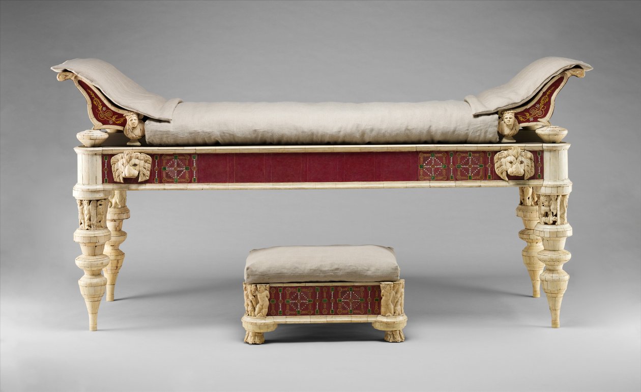 Soffa och fotpall med benristningar och glasinläggningar, ca 100 e.Kr. (trä, ben och glas) av Roman