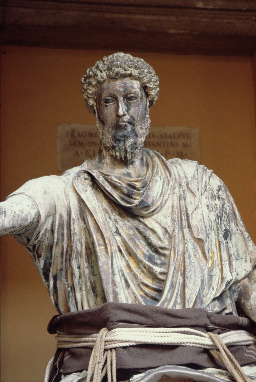Ryttarstaty av Marcus Aurelius (AD 121-180), kopia av brons original i Palazzo Nuovo (marmor) (detalj) av Roman