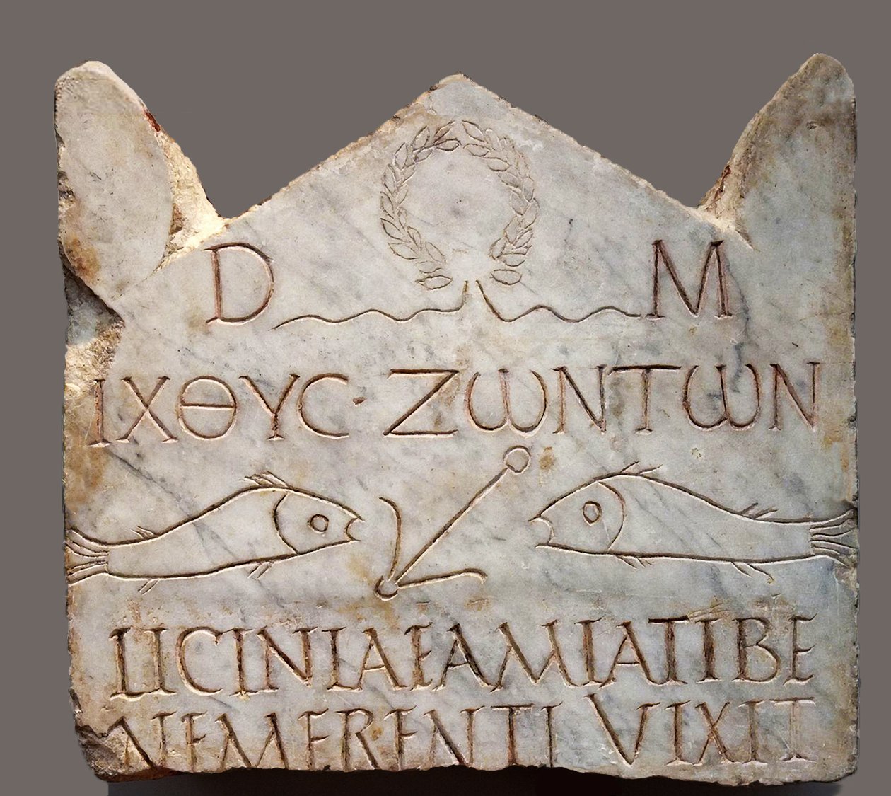 Begravningsstele av Licinia Amias, från området för Vatikanens nekropol, Rom (marmor) av Roman