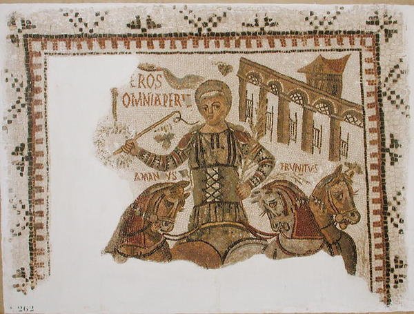 Trottoar föreställande vagnföraren Eros på sin quadriga, från Dougga, Tunisien (mosaik) av Roman