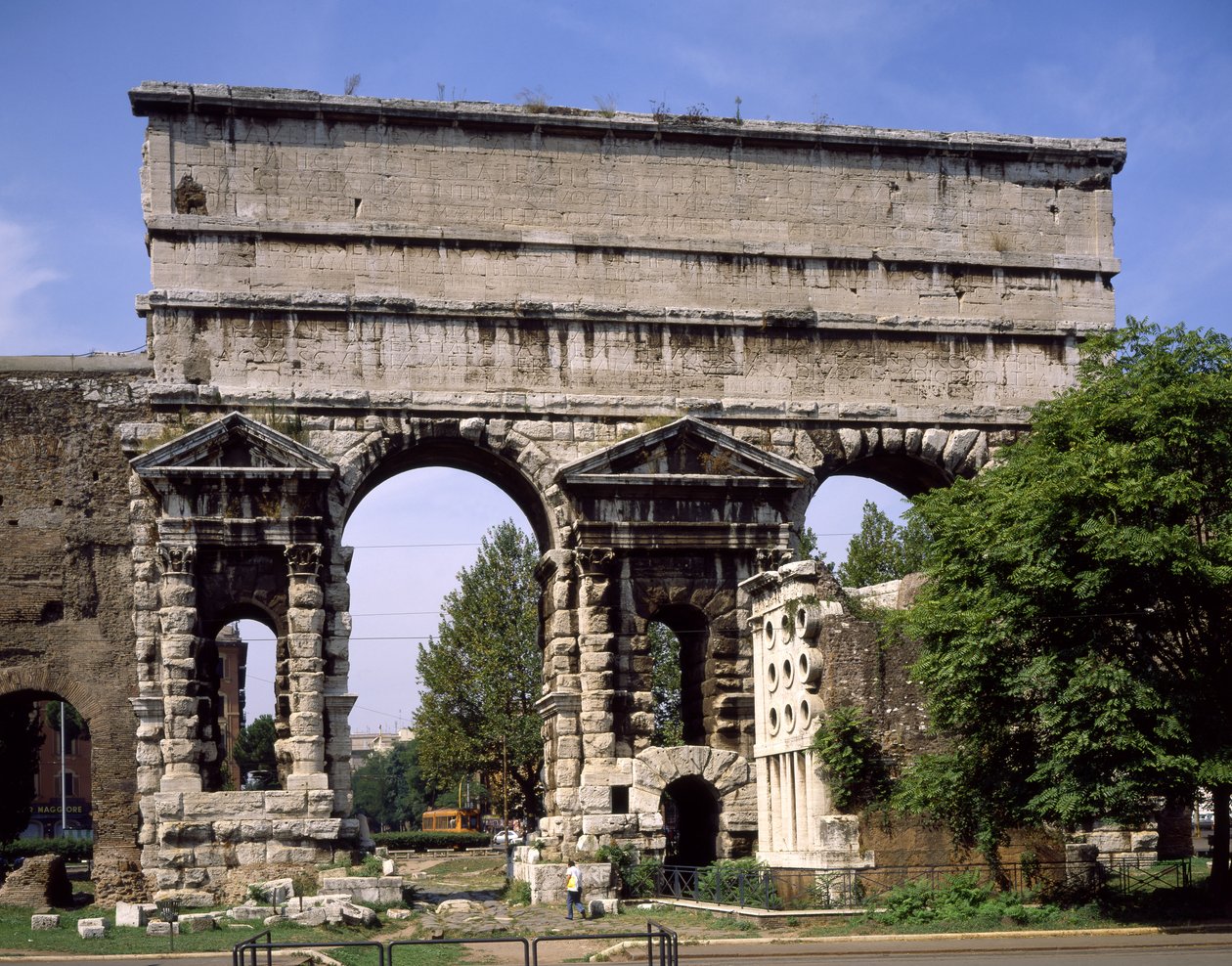 Porta Maggiore, byggd av Claudius år 52 e.Kr av Roman