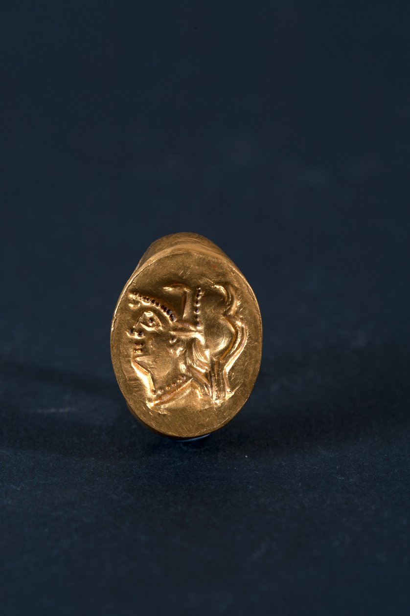 Ring med huvudet av Athena (bladguld) av Roman