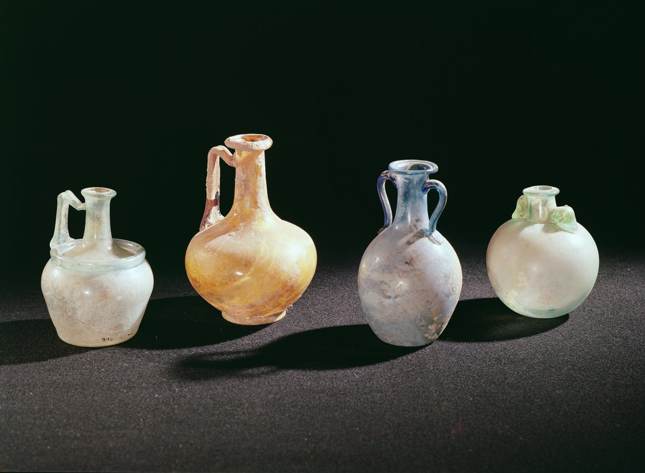 Urval av vaser, 1:a-2:a århundradet (glas) av Roman