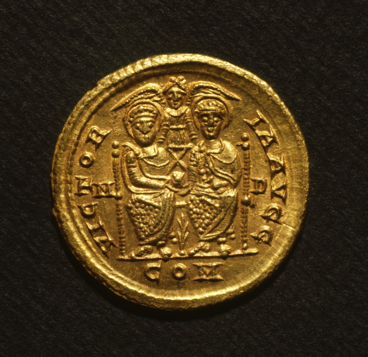 Eugenius solidus, 392-94 (guld) av Roman