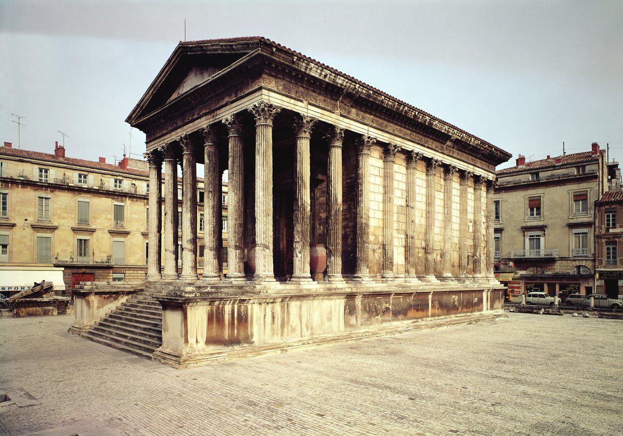 Utsikt över Maison Carree, c.19 f.Kr av Roman