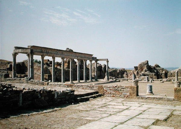 Utsikt över Palaestra Petronius, byggd av Petronius Felix år 225 e.Kr av Roman