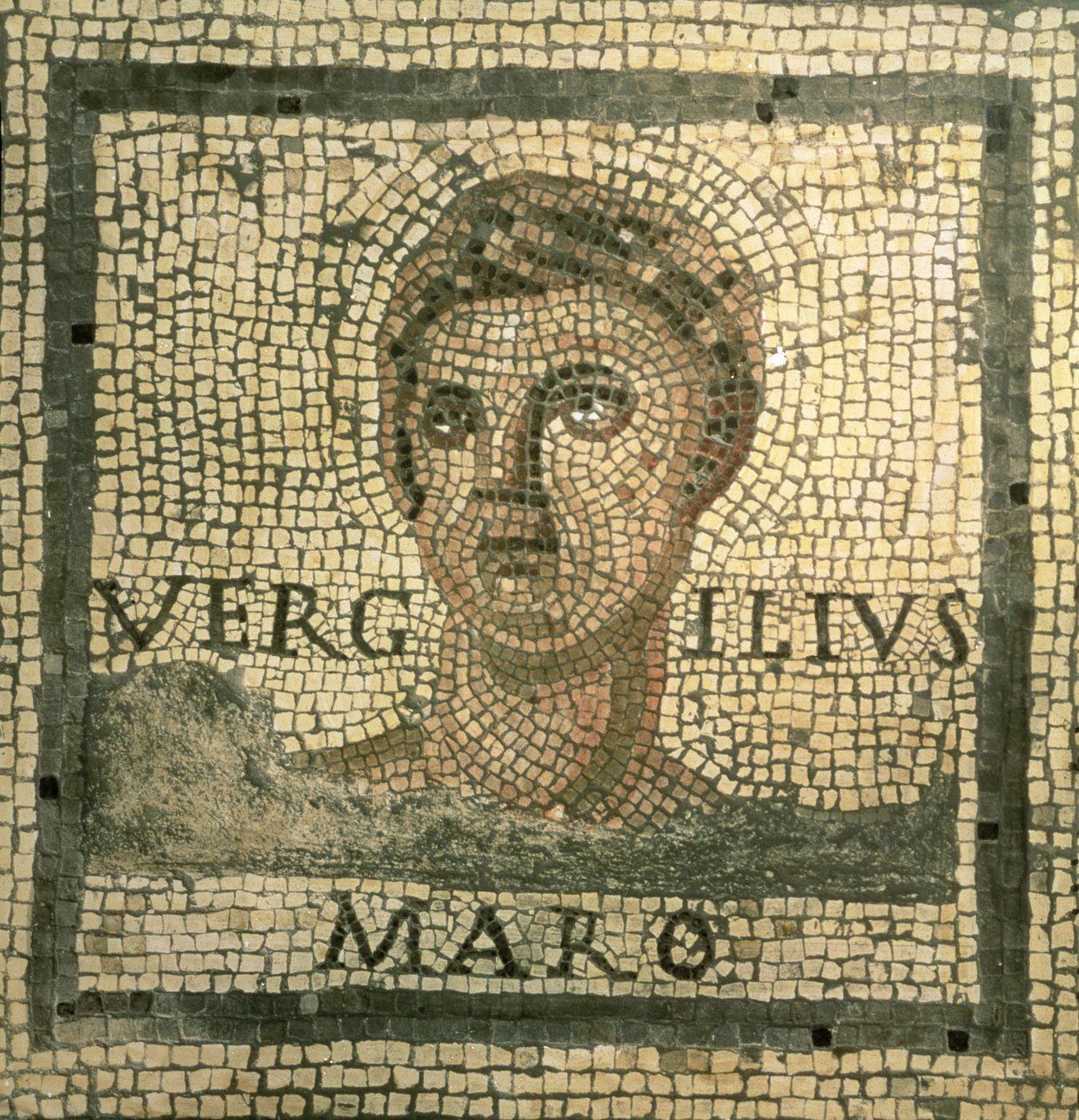 Vergilius (70-19 f.Kr.) (mosaik) av Roman