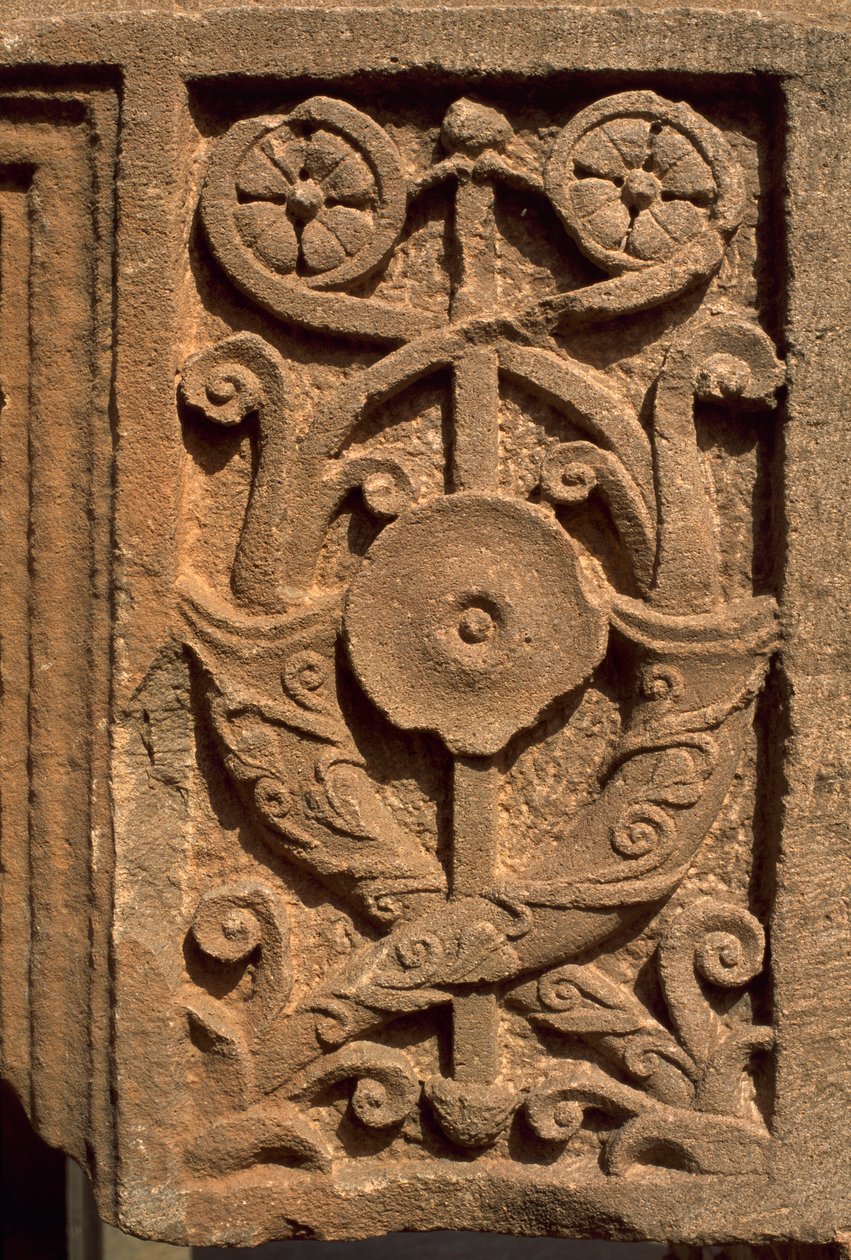 Arkitektoniskt fragment med snidad dekoration, Sertius-marknaden, Högkejsarperioden (27 f.Kr.-395 e.Kr.) av Roman Imperial Period