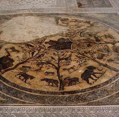 Vilda djur, romersk mosaik från Orpheus hus, 3:e talet. AD (mosaik) av Roman Roman