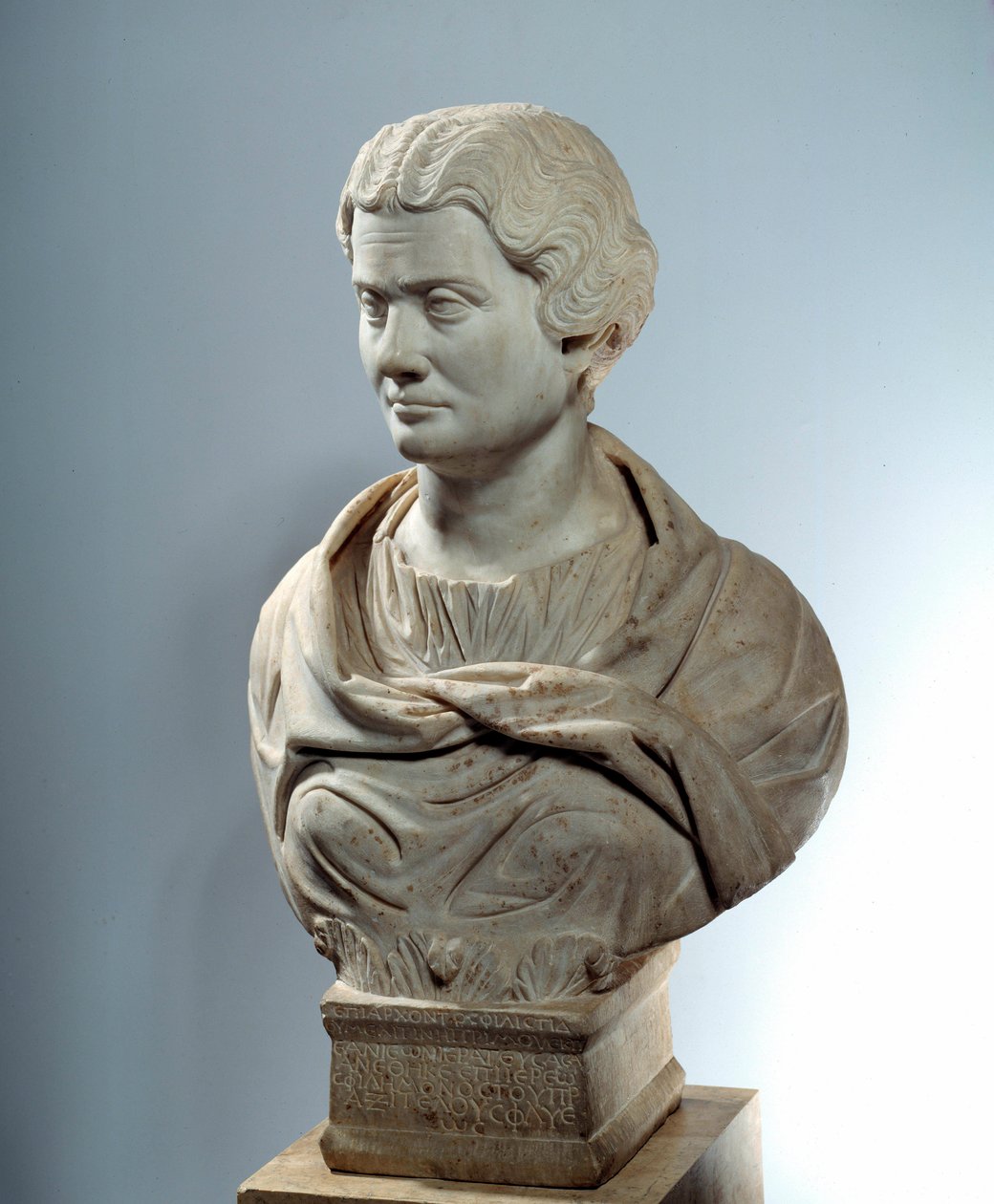 Art of Ancient Rome: Byst av Melitine, gudarnas mors förinna till pirén. Skulptur omkring 162. Paris, Louvren av Roman