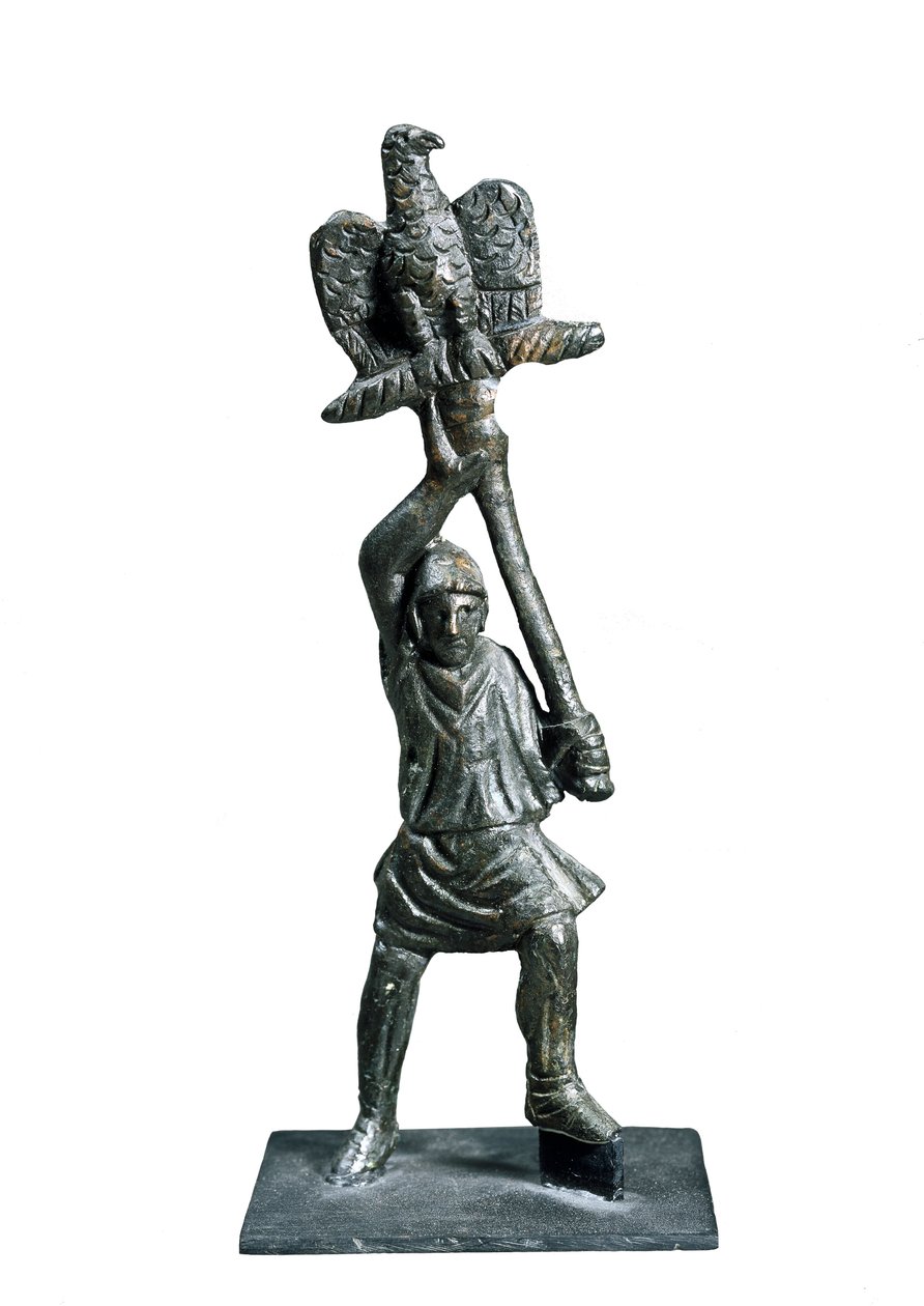 Bronsstatyett som representerar fanbärare, från Alba Fucens (Abruzzo-regionen, Italien) av Roman
