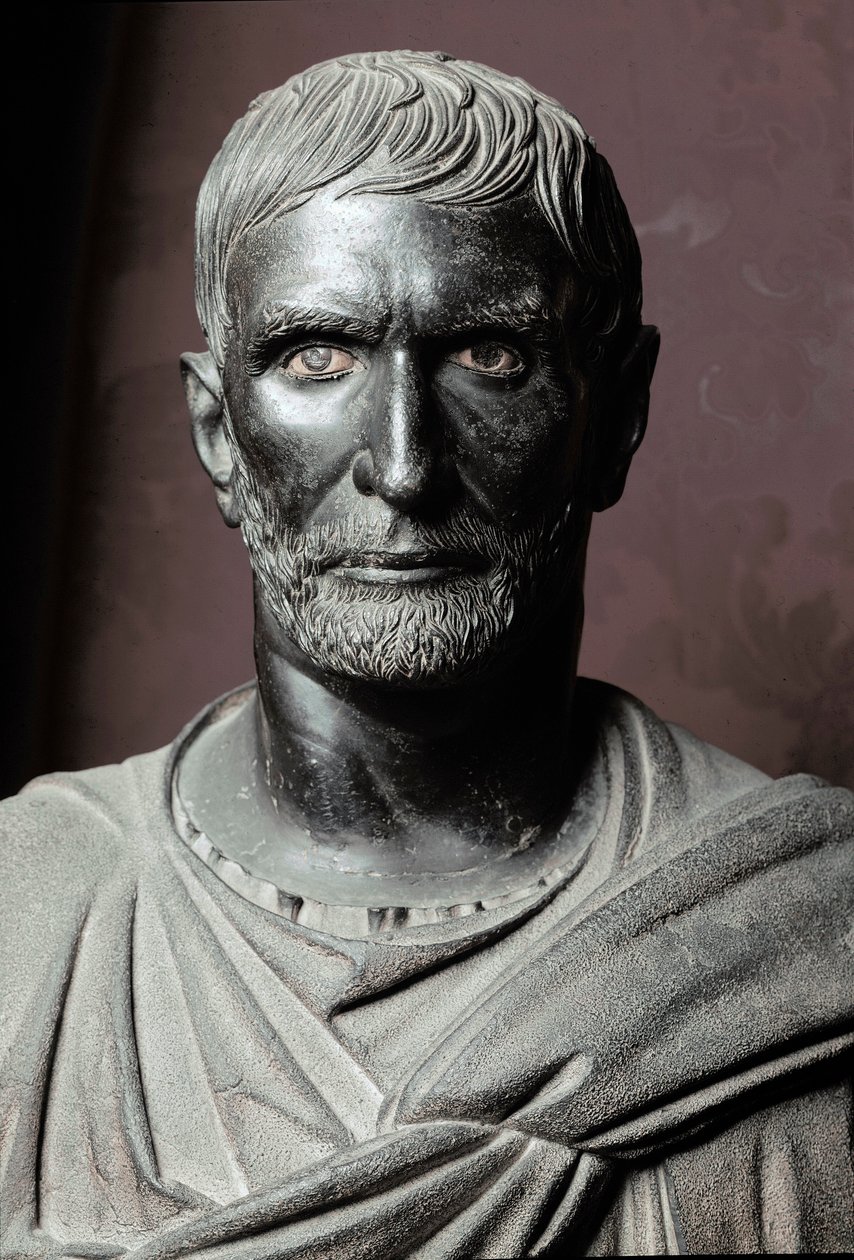 Byst av Brutus (Bruto Capitolino) (Capitolin) - Bronsskulptur, 300 f.Kr., Dim. 79 cm - Rom, Musei Capitolini, Palazzo dei Conservatori, Sala dei Trionfi - Byst av Lucius Junius Brutus, känd som Capitoline Brutus - Bronsskulptur av Roman
