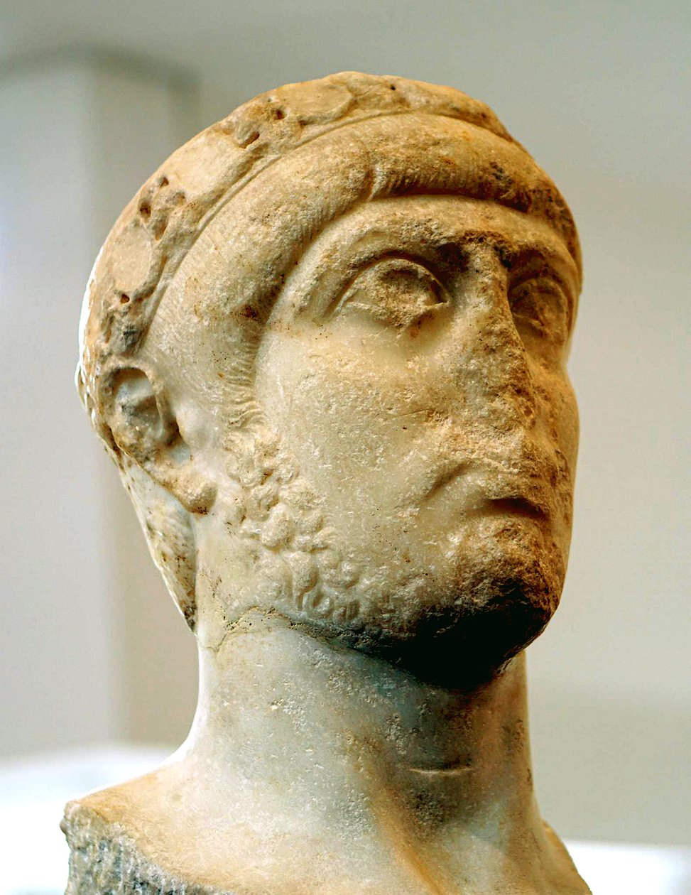 Byst av kejsar Gratianus av Roman