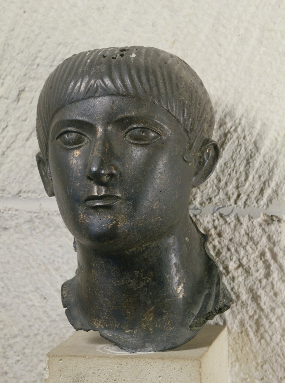Chef för en ung man, känd som "The Young Aquitaine Chief" (brons) av Roman