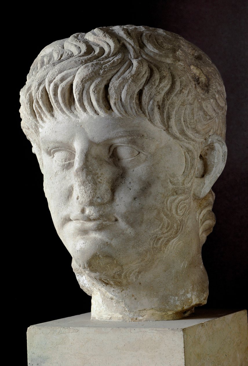 Marmorhuvud av Neron (Nero Claudius Caesar augustus Germanicus) (37-68 e.Kr.) Rom, Museo Nazionale Romano - Byst av kejsar Nero (Nero Claudius Caesar augustus Germanicus) (37-68 e.Kr.) - Marmorskulptur - Musei Capitolini, Rom, Italien av Roman