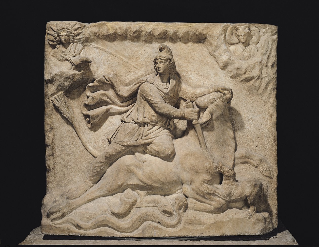 Mithras offrar tjuren, 200-300-talet (marmor) (se även 226092) av Roman
