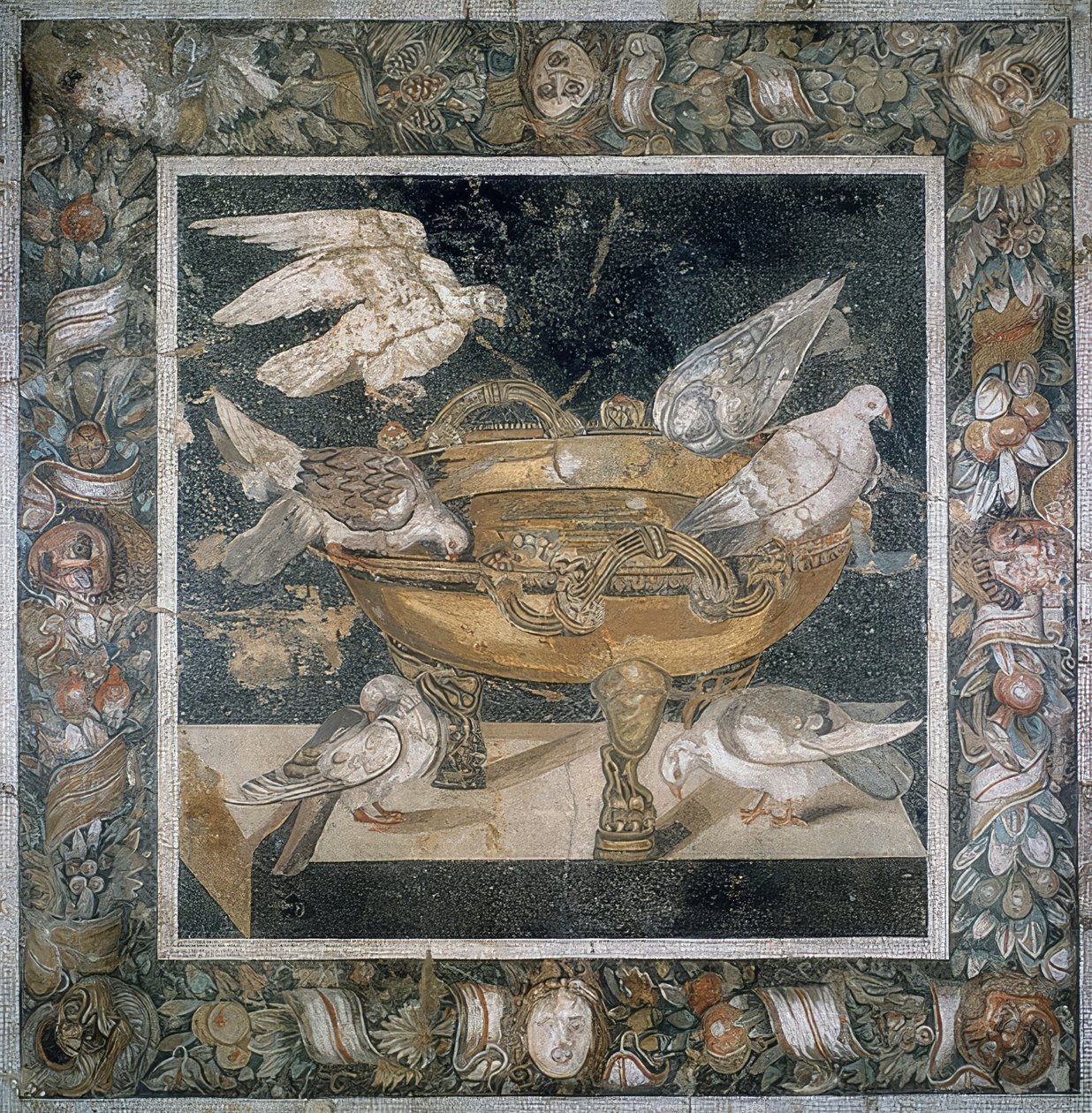 Mosaik från Pompeji med en grupp duvor på kanten av en labrum. 3:e århundradet f.Kr av Roman