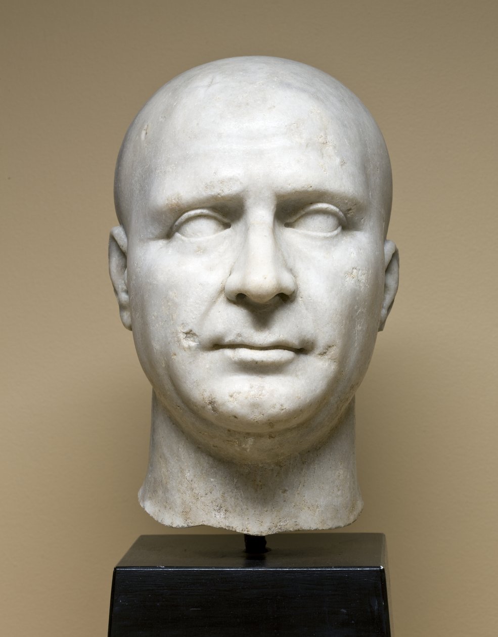 Porträtt av en Isis-präst, tidigt 200-tal e.Kr. (prokonnesisk marmor) av Roman