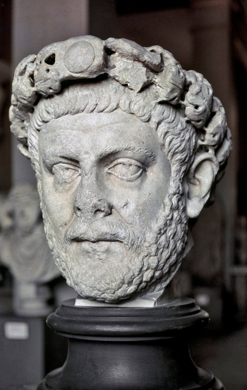 Romersk konst: Diocletianus byst (Gaius Aurelius Valerius Diocletianus, 245-316), romersk kejsare från 284 till 305. Marmorskulptur. Istanbul, arkeologiskt museum. av Roman