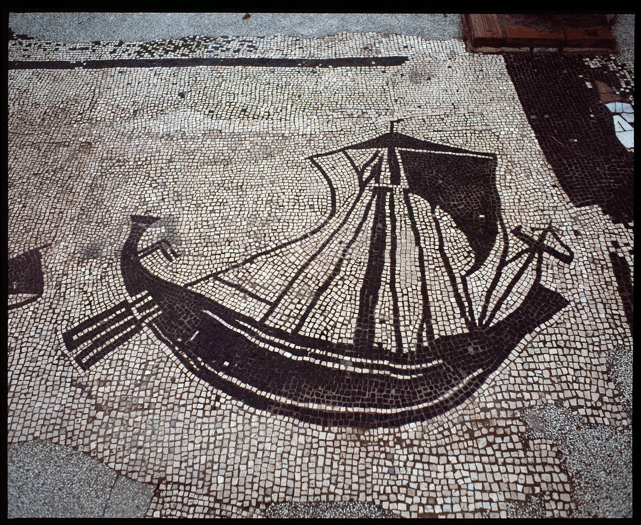 Romersk konst: "Ship" Mosaic of the Seafarers Corporation, Place des Corporations av Roman