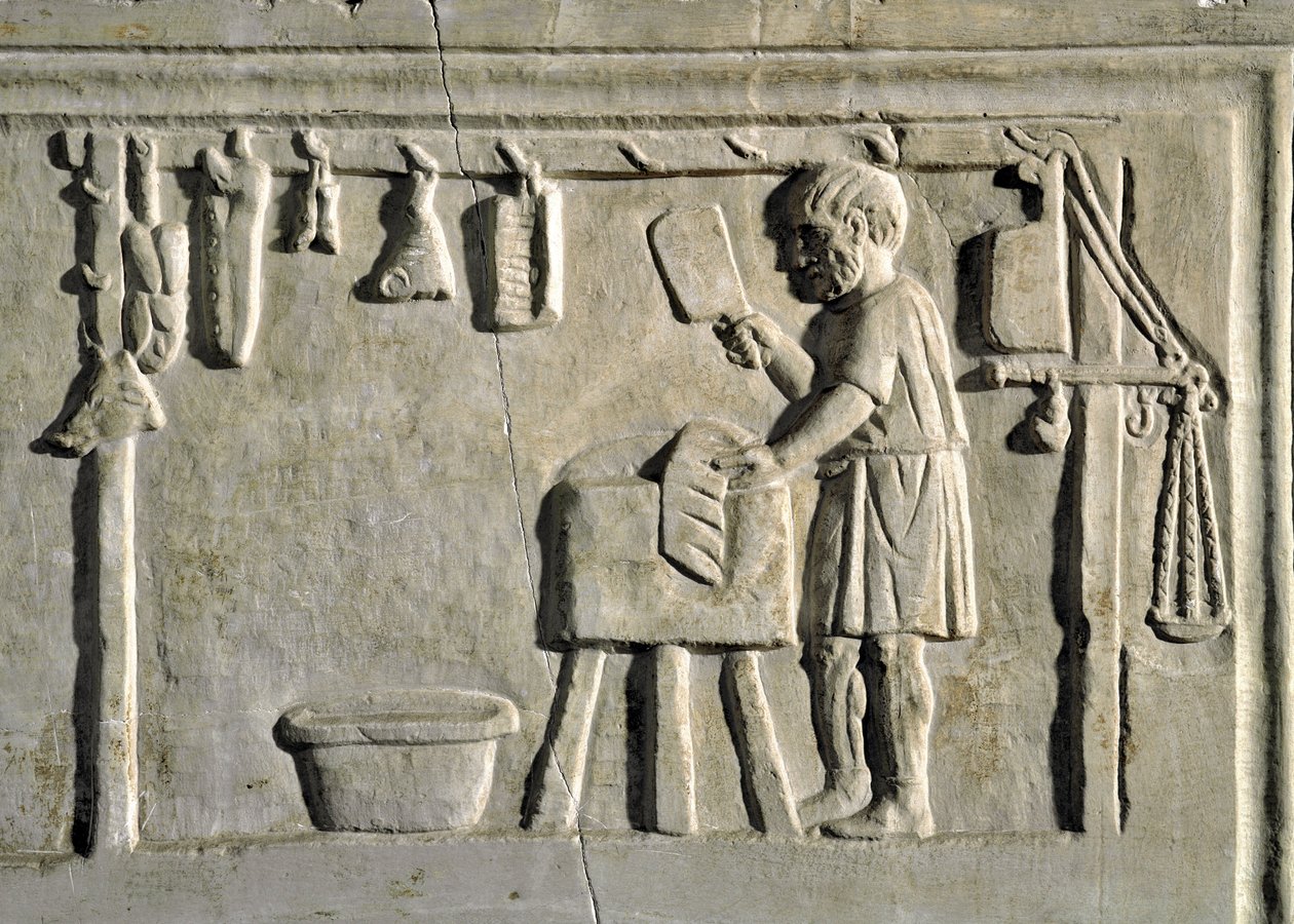 Romersk konst: "" en slaktare i sin butik"" Basrelief, romersk civilisation, 2:a århundradet e.Kr., Rom, Museo della Civilta Romana - Slaktare som arbetar i sin butik - Stenrelief, 2:a århundradet e.Kr. - Rom, Museo della Civilta Romana av Roman
