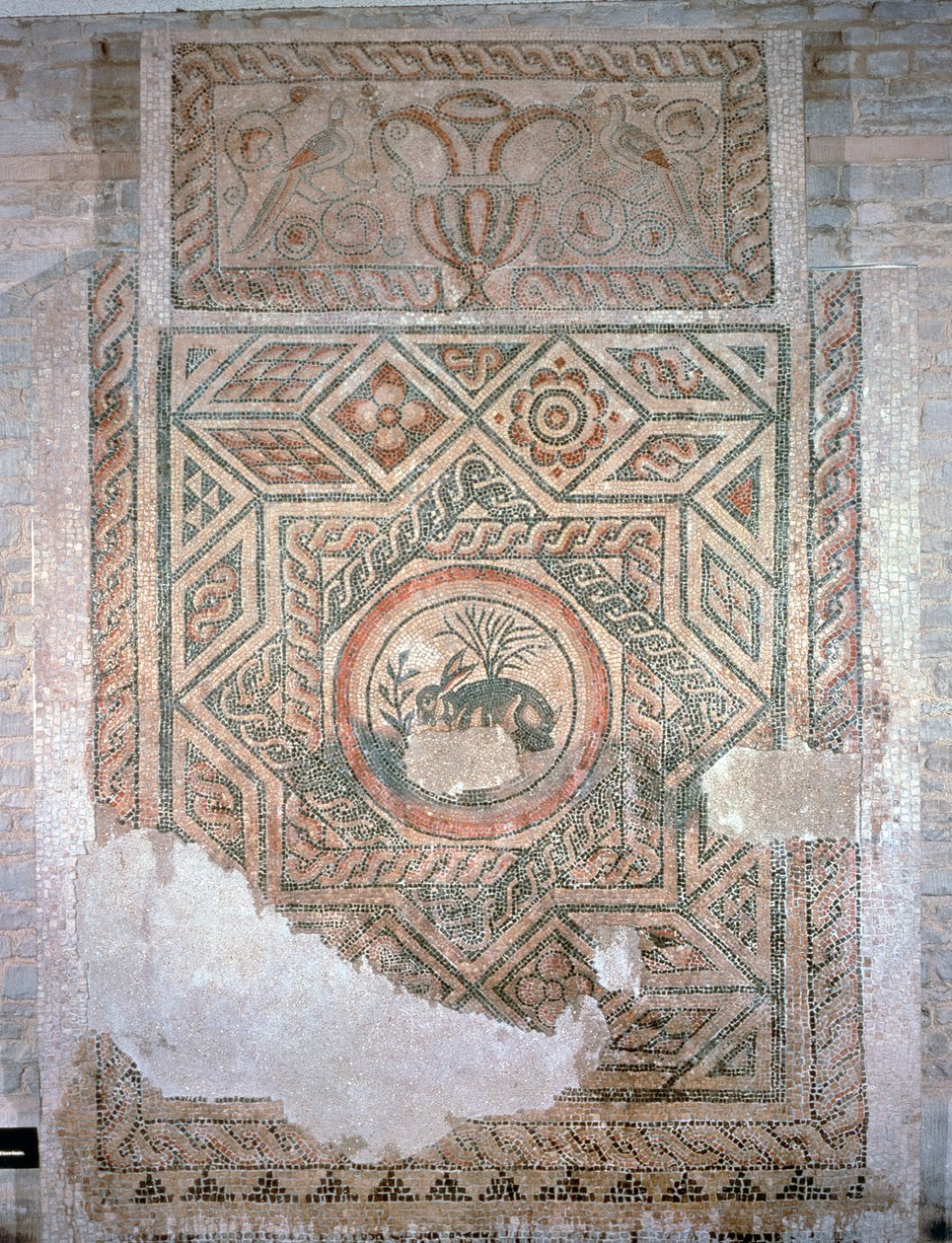 The Hare mosaic, 350 AD (mosaik) av Roman