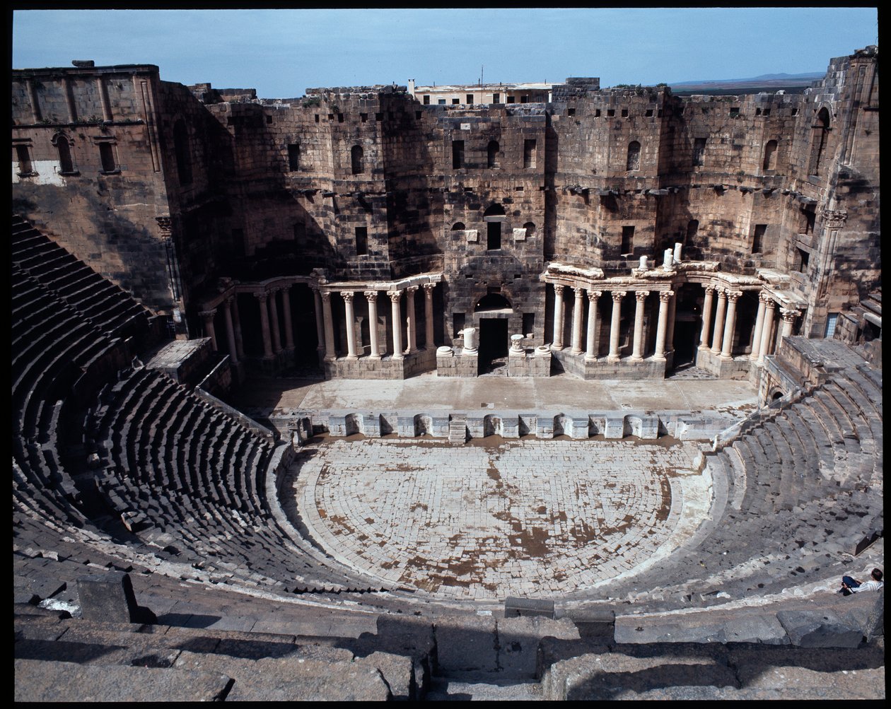 Utsikt över teatern (Fotografi) av Roman