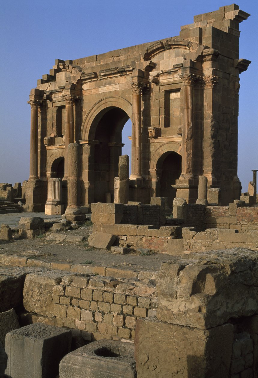 Trajanus båge (52-117 e.Kr.), ca 100 e.Kr., hög kejsarperiod (27 f.Kr.-395 e.Kr.) av Roman Imperial Period