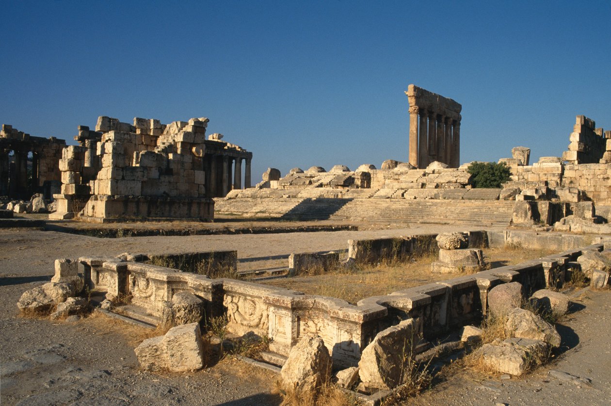 Jupiter Heliopolitanus helgedom, The Great Court, High Imperial Period (27 BC-395 AD) av Roman Imperial Period