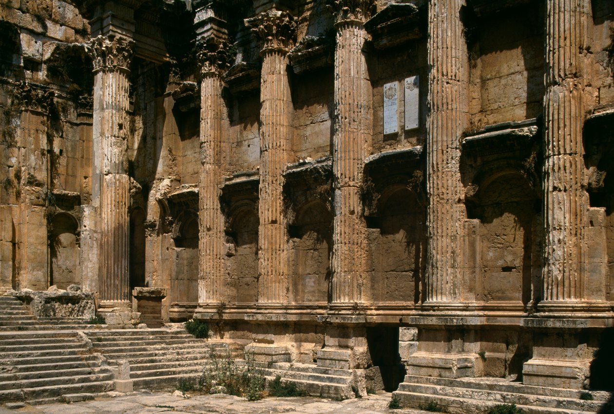 Bacchus tempel, detalj, höga kejsarperioden (27 f.Kr.-395 e.Kr.) av Roman Imperial Period