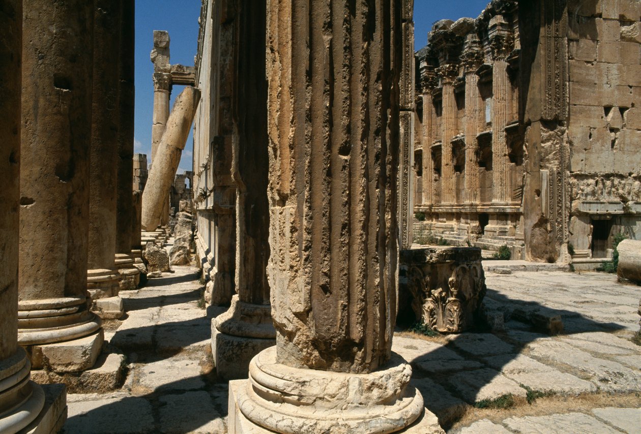 Bacchus tempel, detalj, höga kejsarperioden (27 f.Kr.-395 e.Kr.) av Roman Imperial Period