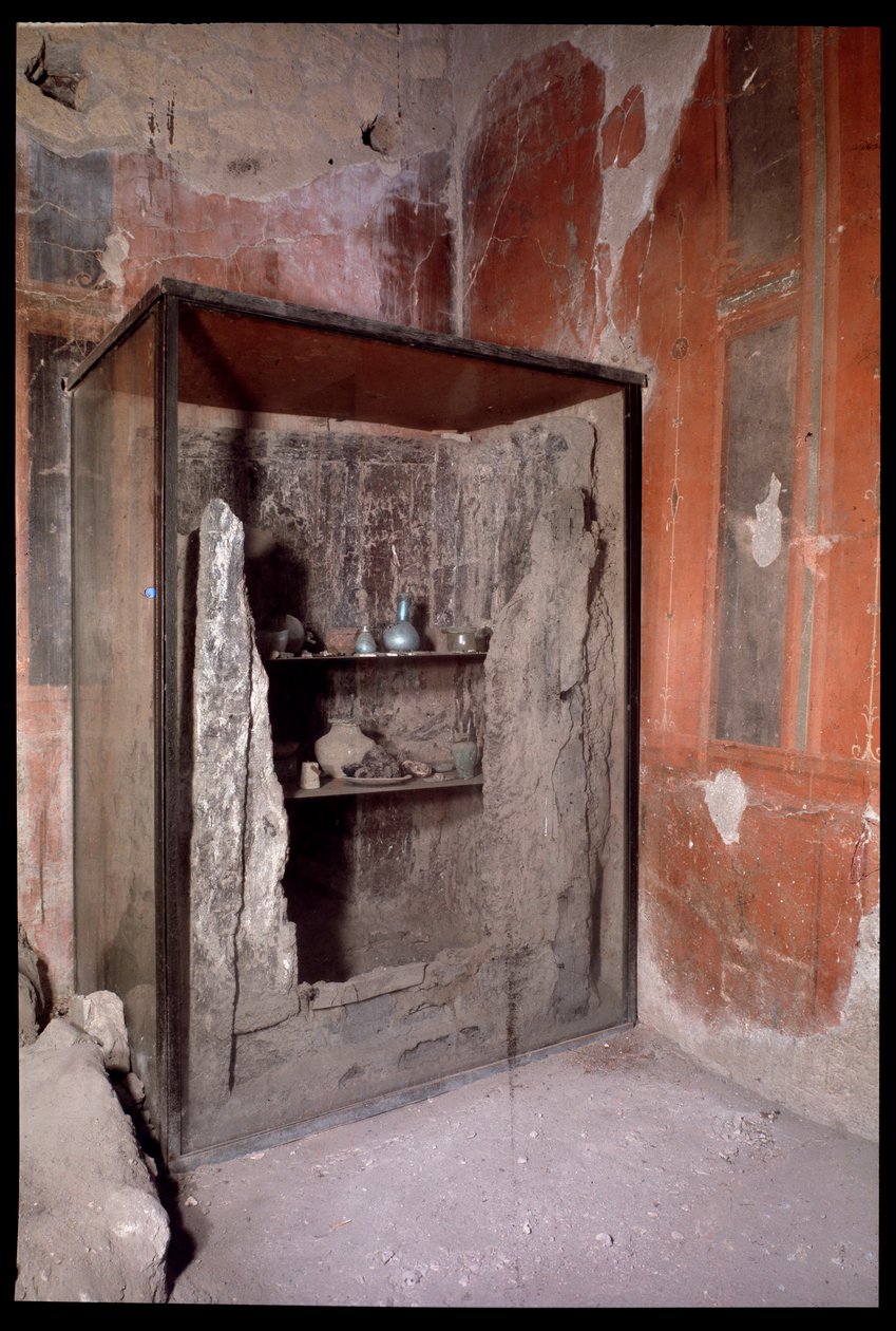 Kolsyrad garderob, Casa a Graticcio, 500-talet f.Kr.-1:a århundradet e.Kr av Roman Roman