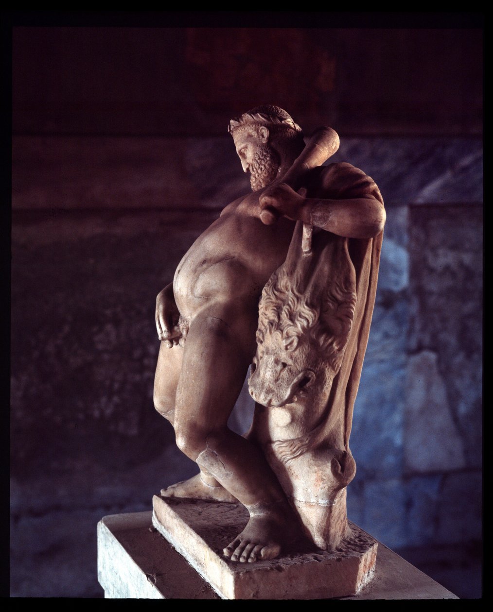 Berusad Hercules. Skulptur av hjorthuset, 500-talet f.Kr. - 1:a århundradet e.Kr av Roman Roman