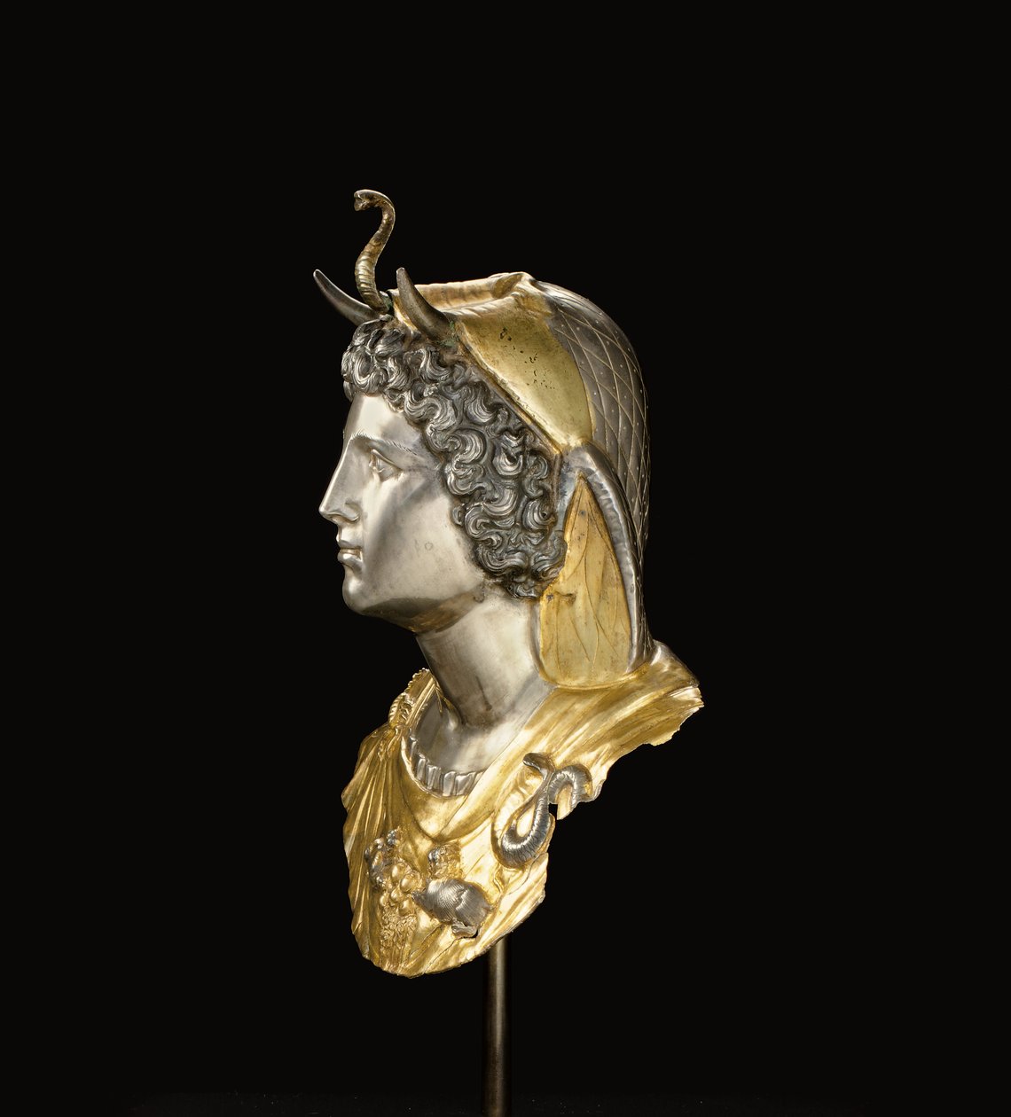 Emblemet för Cleopatra Selene, ca. sent 1:a århundradet f.Kr.-tidigt 1:a århundradet e.Kr. (paketförgyllt och silver) av Roman Roman