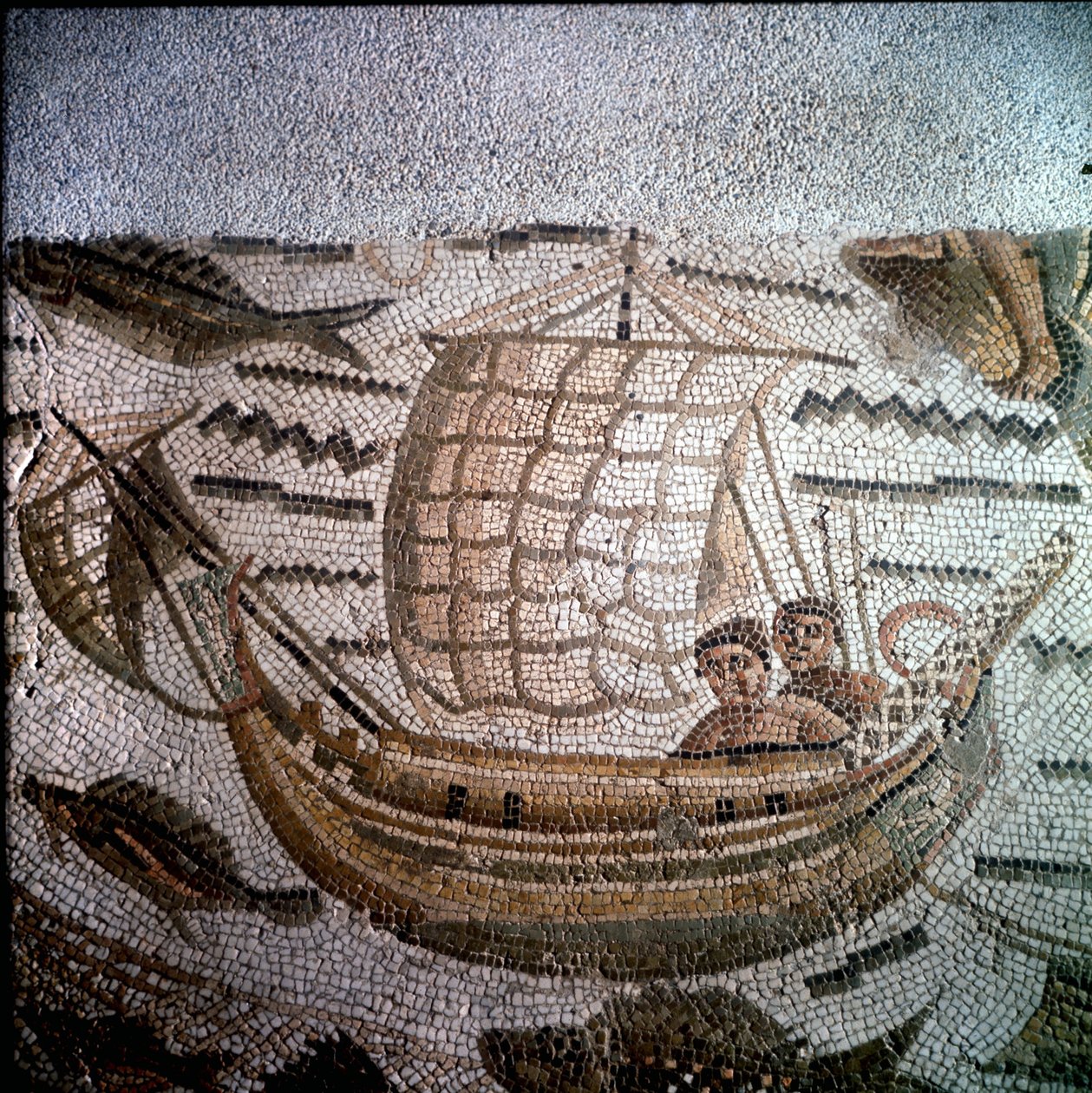 Fiskescen i mosaik i Hippo, Algeriet. av Roman Roman